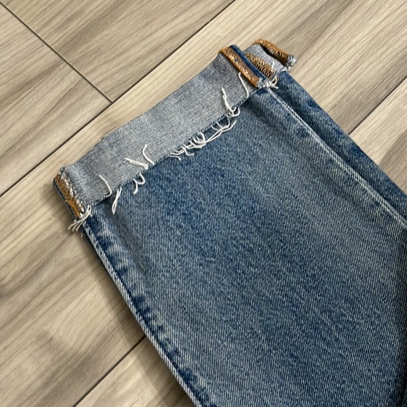 Mid-rise vintage levis/ super cute/ brand new - Picture 4 of 4